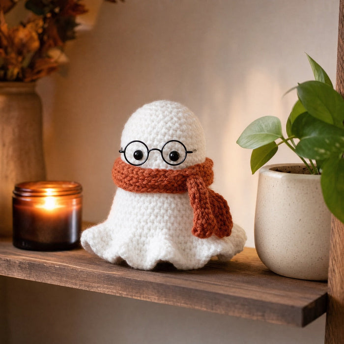 Momo the Shelf Ghost — No-Sew Amigurumi Crochet Pattern
